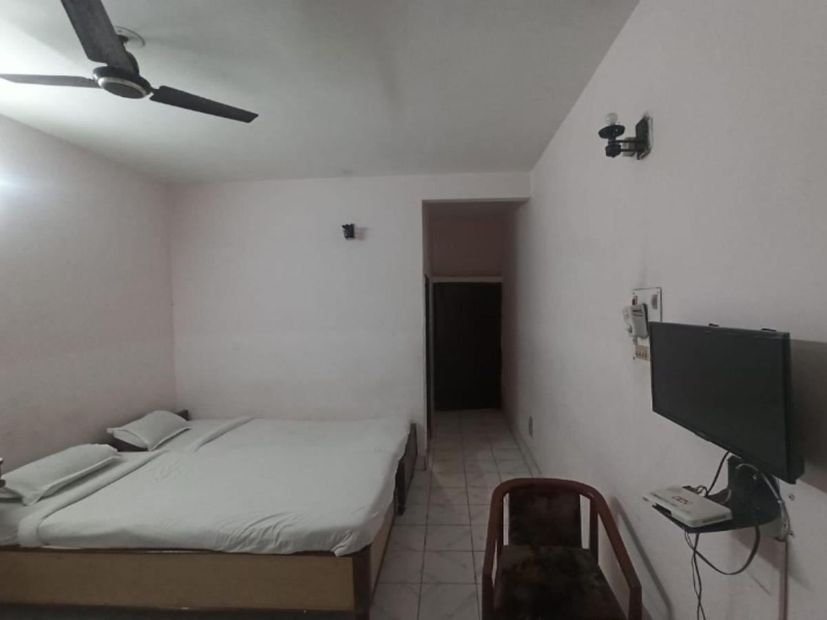 Oyo 80830 Hotel Buddha International Bodh Gaya Eksteriør bilde